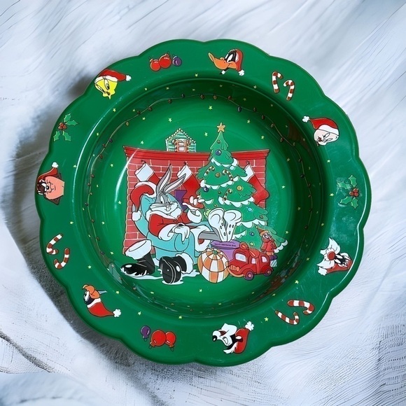 Vintage Looney Tunes Santa Party Server Bowl Christmas Bugs Bunny Pepe Le Pew - Picture 1 of 6